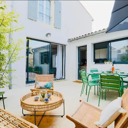 Charming With Courtyard Le Bois-Plage-en-Ré