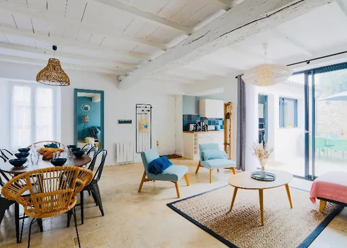 Charming With Courtyard