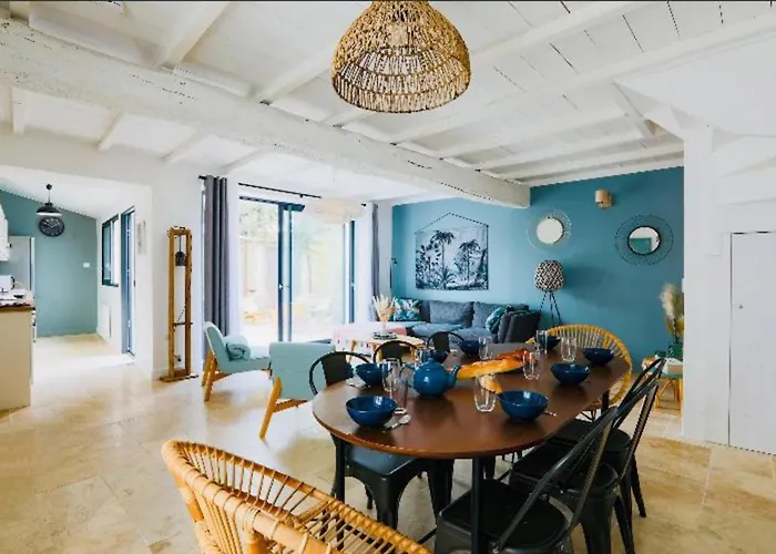 Charming With Courtyard Le Bois-Plage-en-Ré