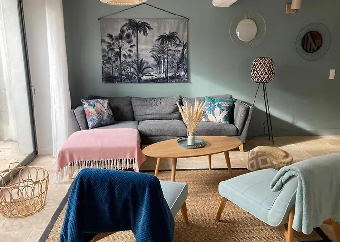 Charming With Courtyard * Le Bois-Plage-en-Ré